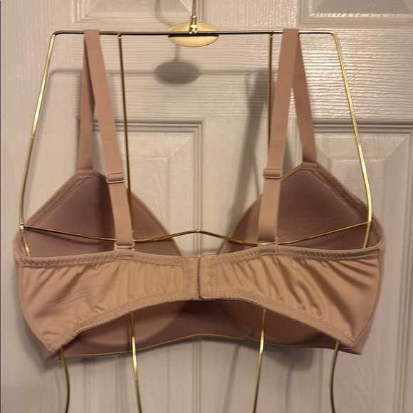 Maidenform Tan Wireless Bra Seamless Comfort - Picture 4 of 5